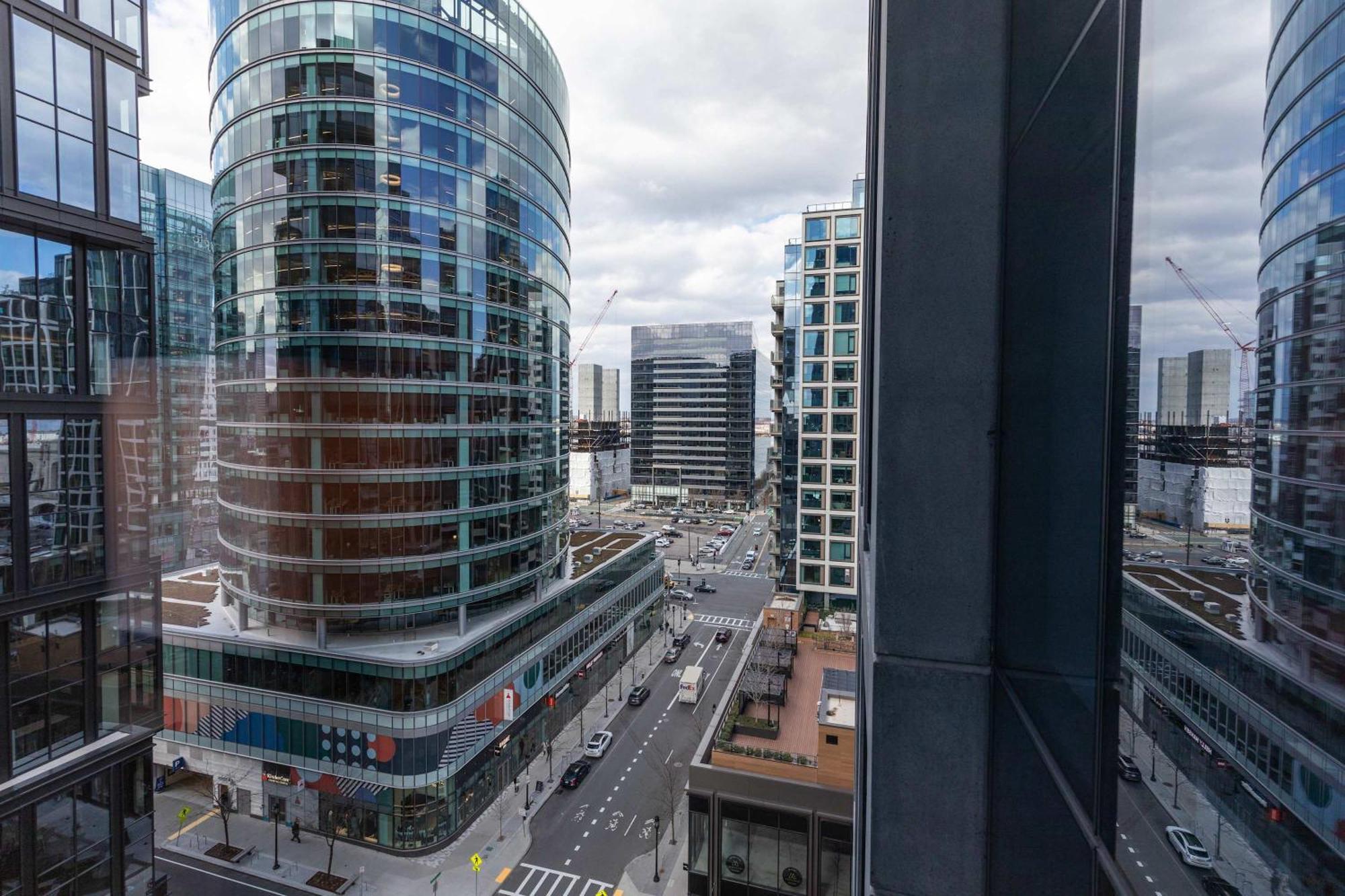 Luxury Apt Heart Of Seaport Boston Exterior photo
